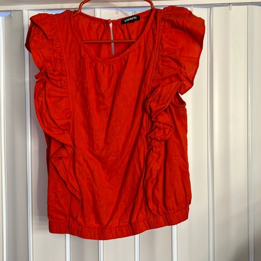 [Express] Ruffle Top